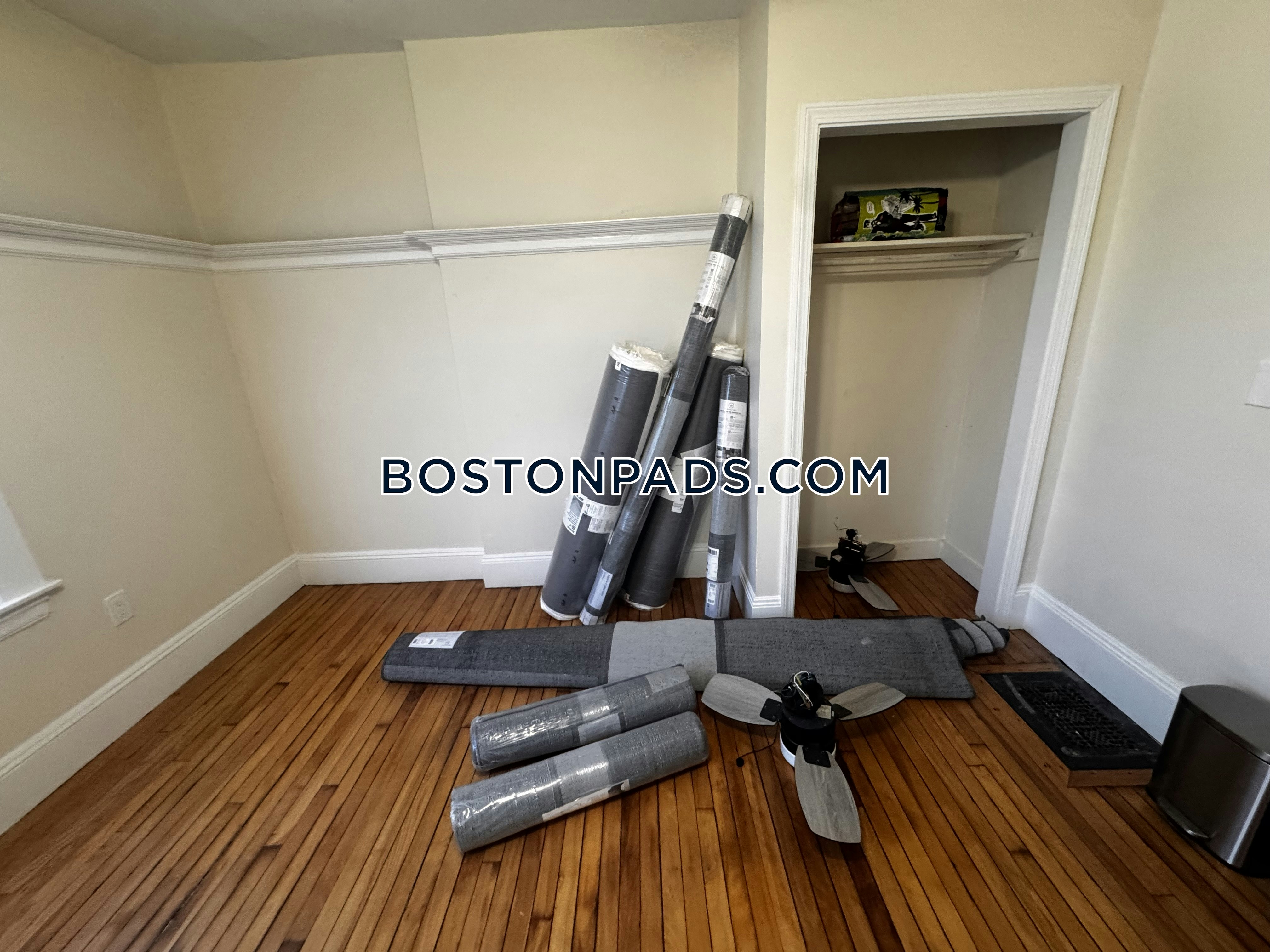 Boston - 7 Beds, 4 Baths