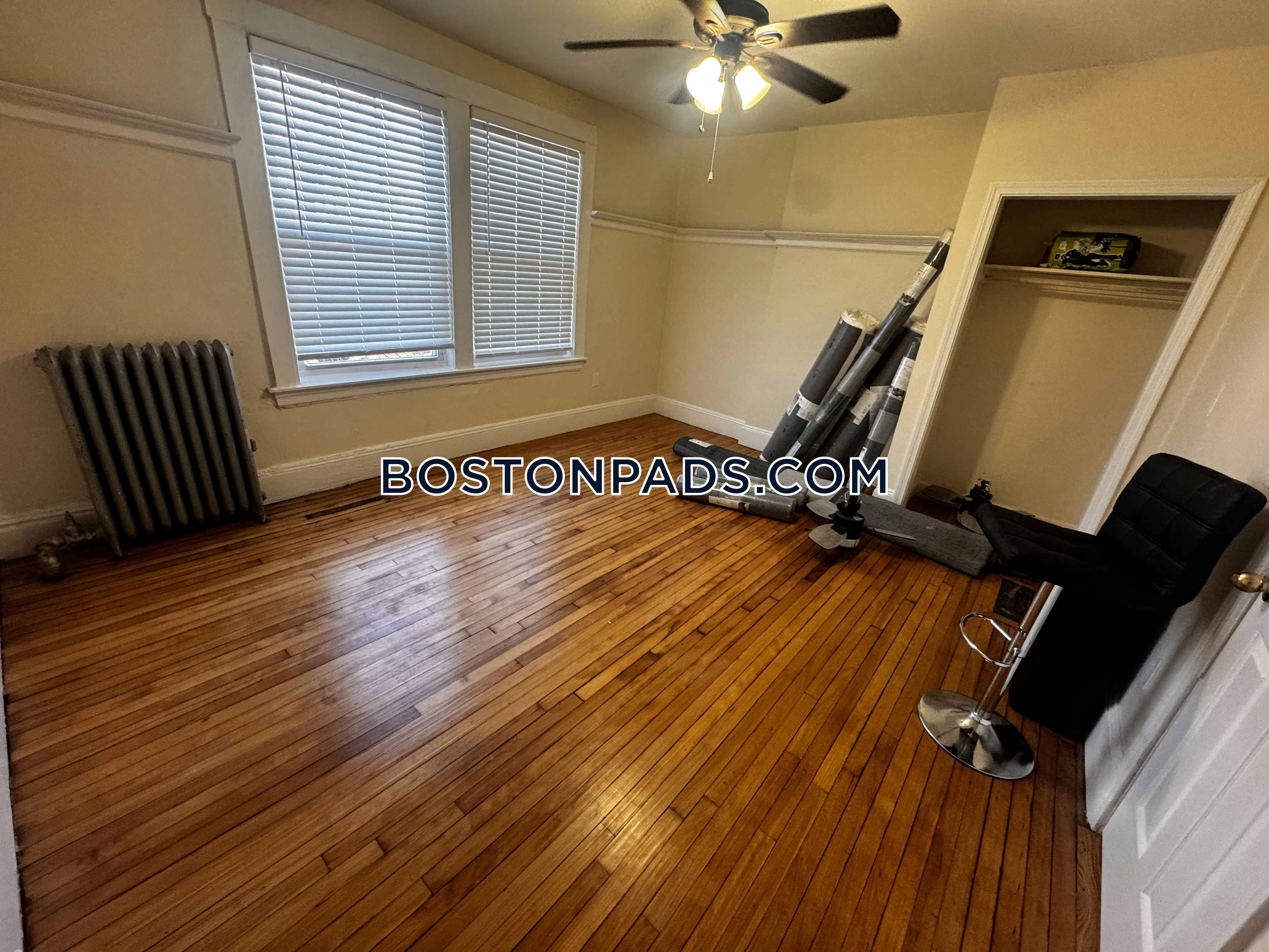 Boston - 7 Beds, 4 Baths