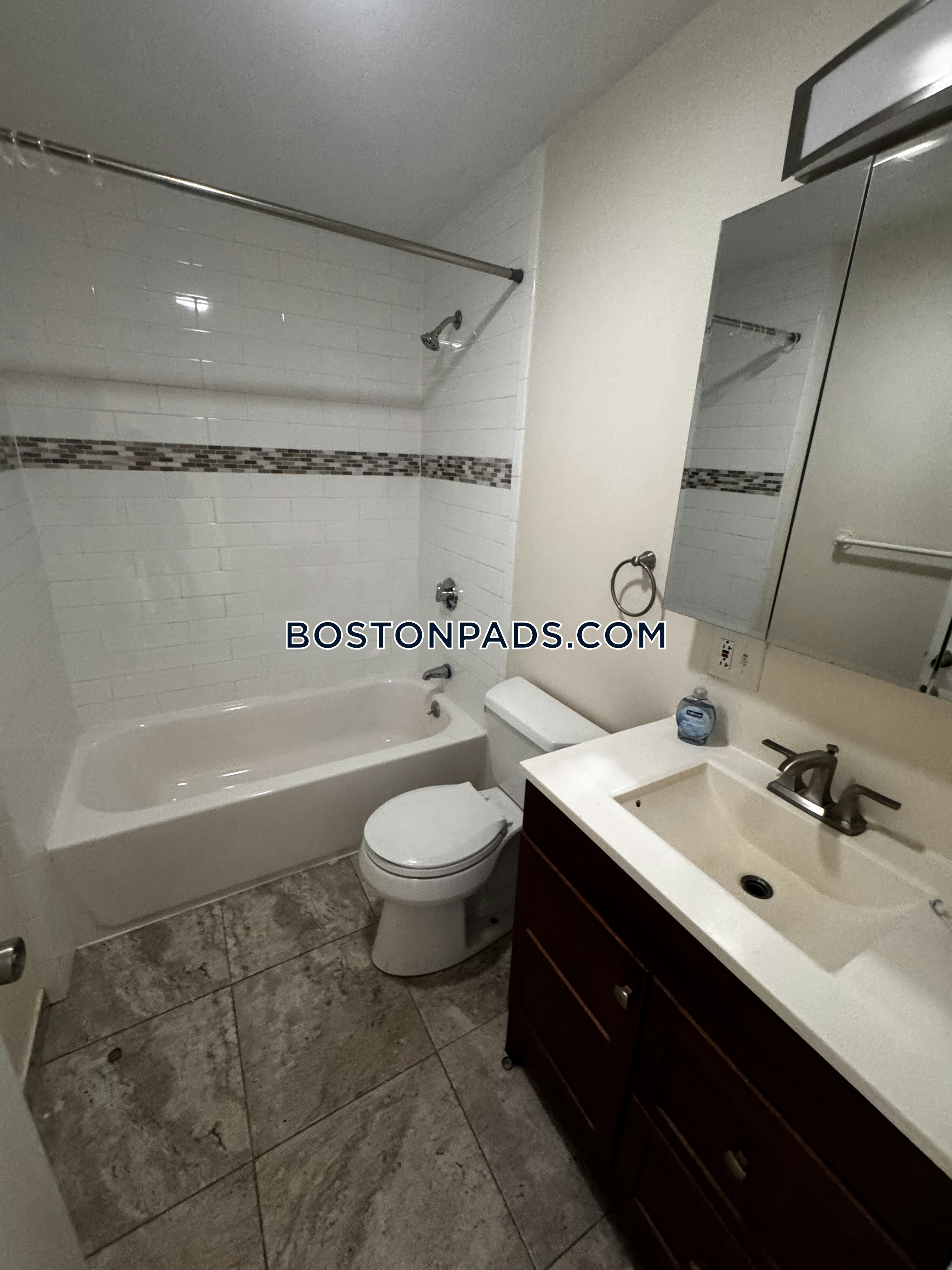 Boston - 7 Beds, 4 Baths