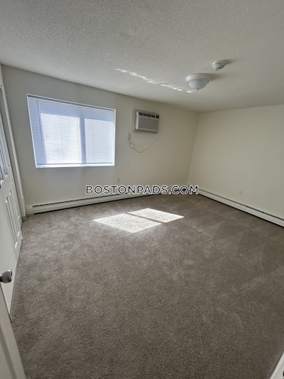 Revere Apartment for rent 1 Bedroom 1 Bath - $2,035 No Fee