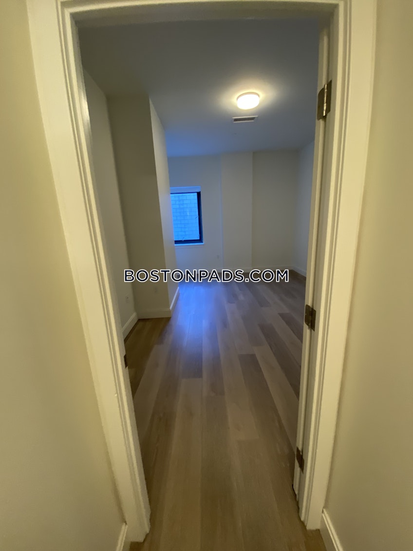 Boston - $3,100+ /month