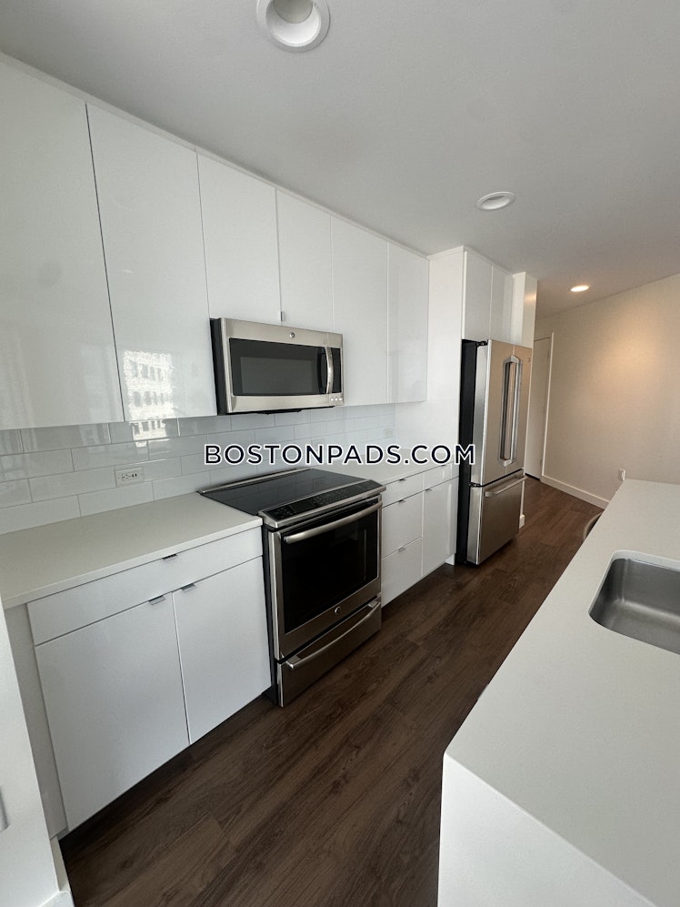 Boylston St., Boston