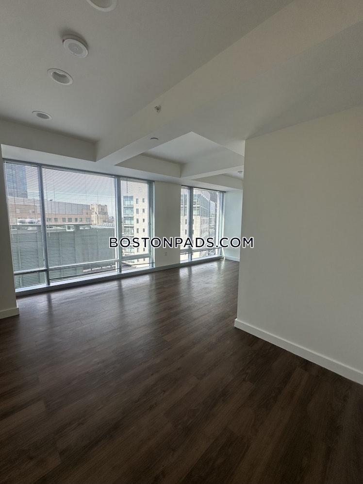 Boylston St., Boston