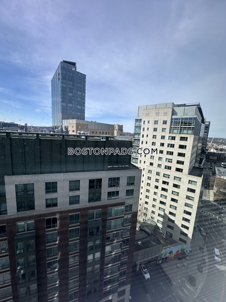 Boylston St., Boston