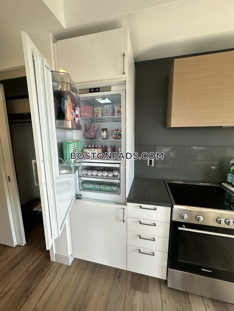 Boylston St., Boston