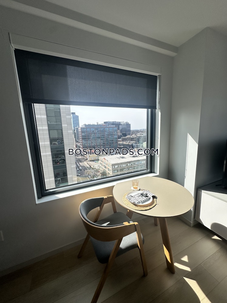 Boylston St., Boston