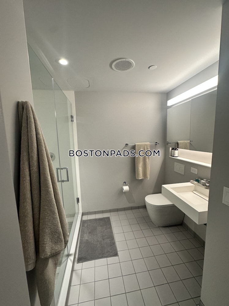 Boylston St., Boston