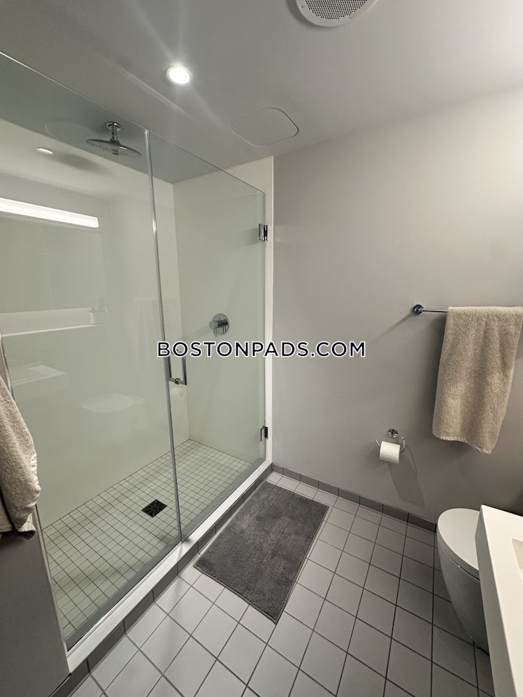 Boylston St., Boston