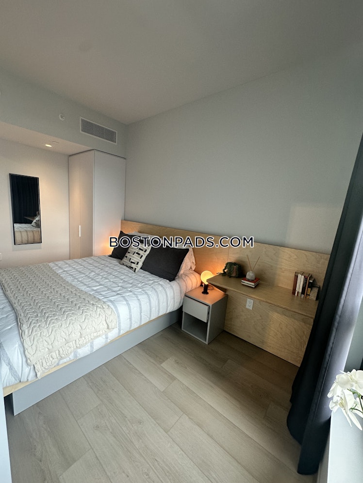 Boylston St., Boston