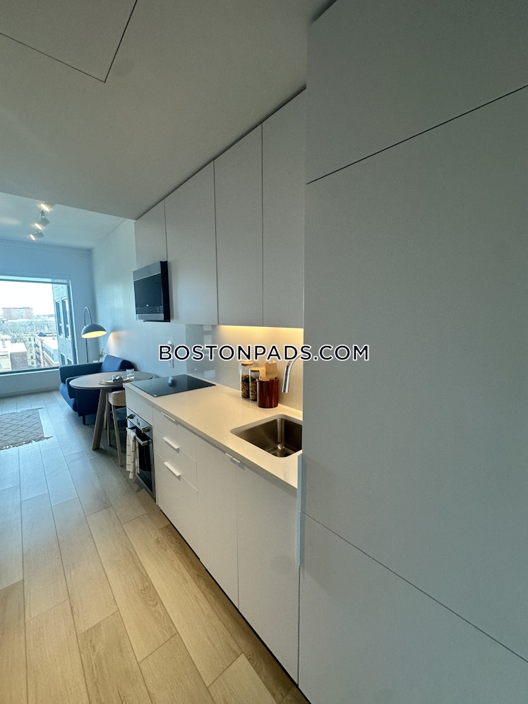 Boylston St., Boston