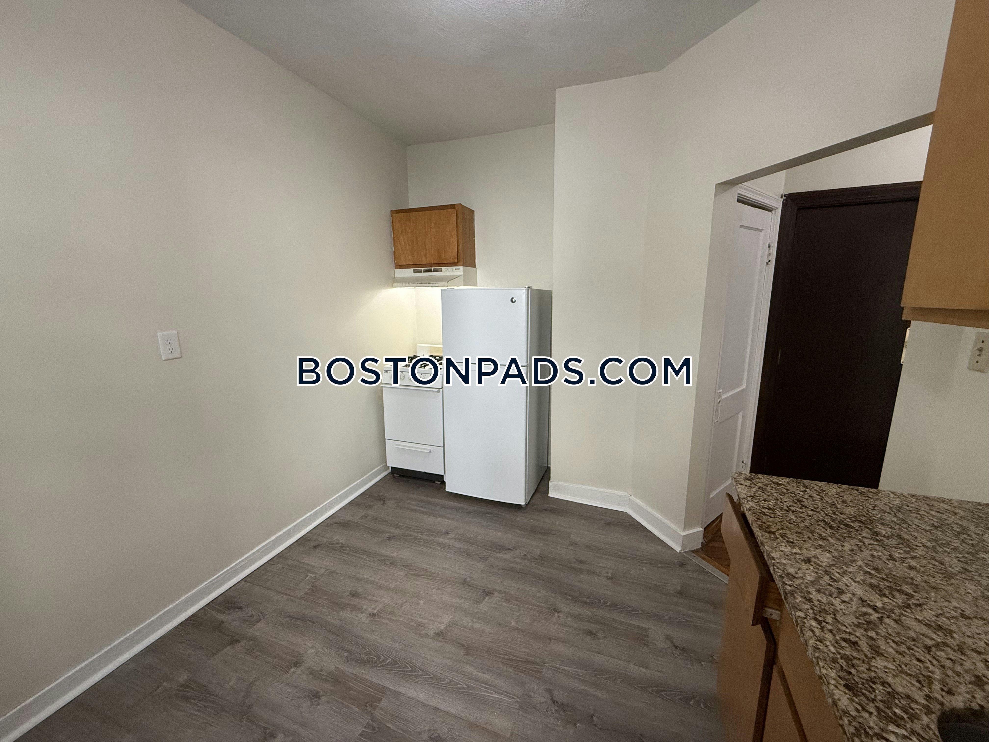 Boston - 1 Beds, 1 Baths