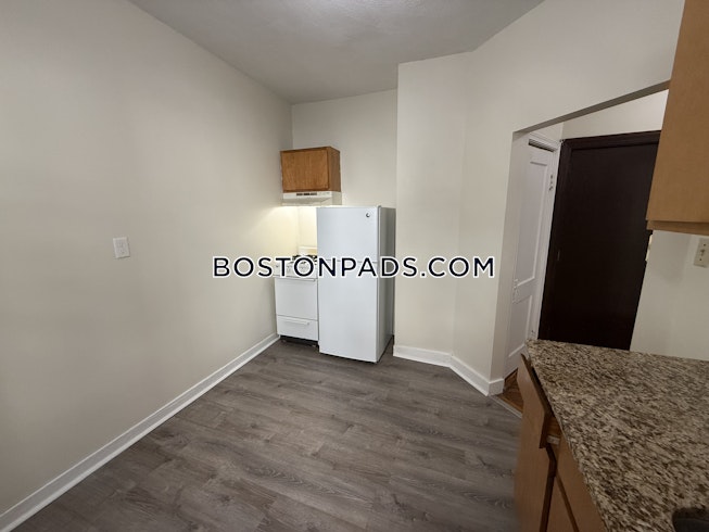 Boston - $2,150+ /mo