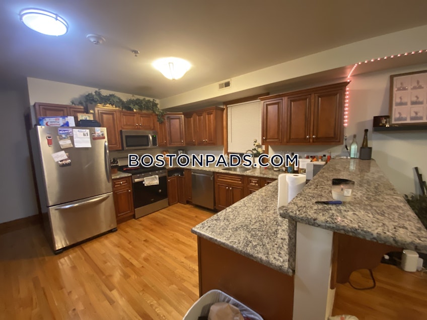 Boston - $5,400+ /month