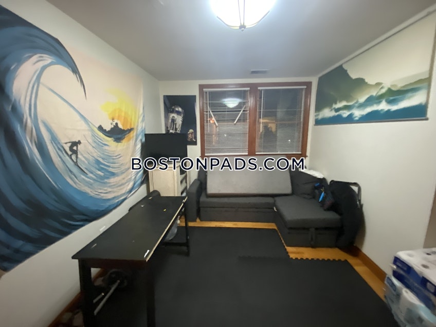 Boston - $5,400+ /month