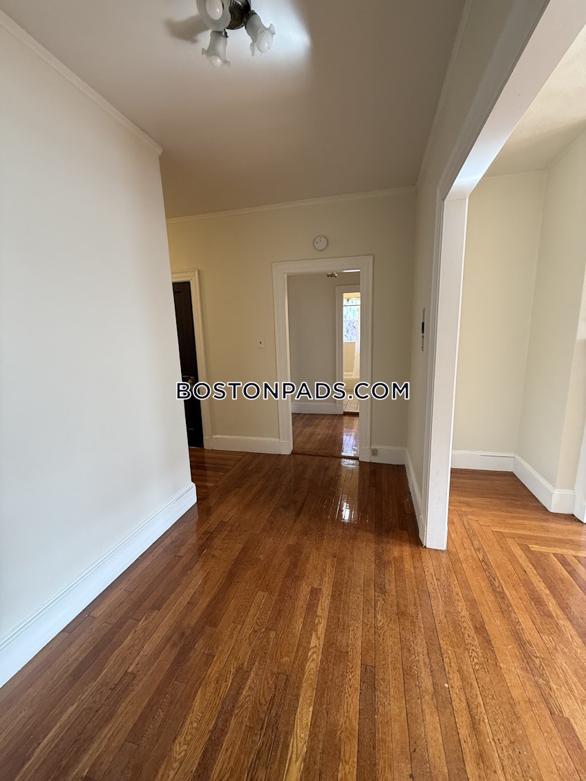 Somerville - $4,250+ /month