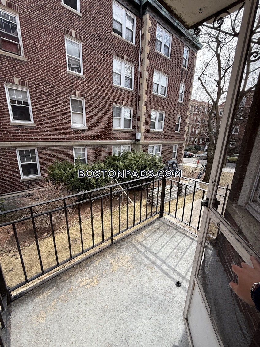 Somerville - $4,250+ /month