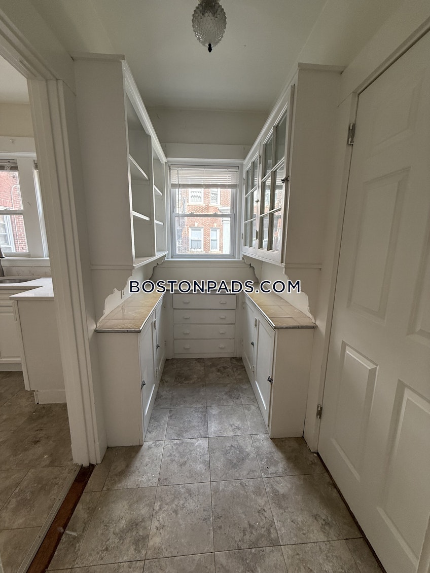 Somerville - $4,250+ /month