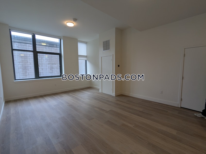 Boston - $3,100+ /month