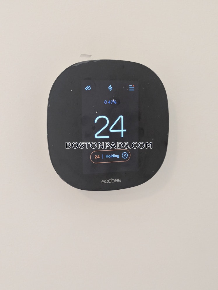 Commonwealth Ave., Boston