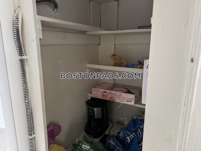 Cambridge - $4,200+ /month