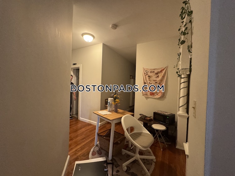 Hemenway St., Boston