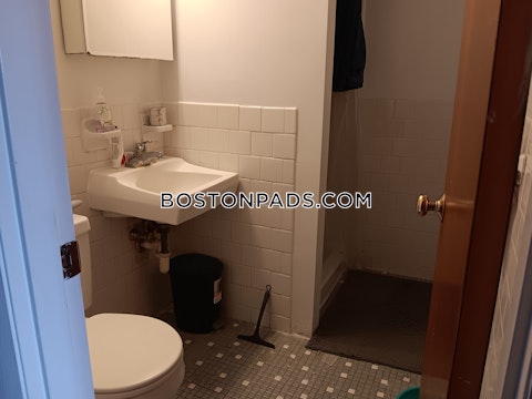 Hubbard Ave. Cambridge photo 11