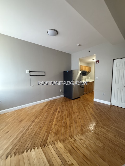 Shirley St. Winthrop photo 4