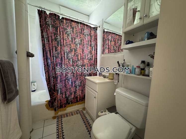 Highland Ave., Malden