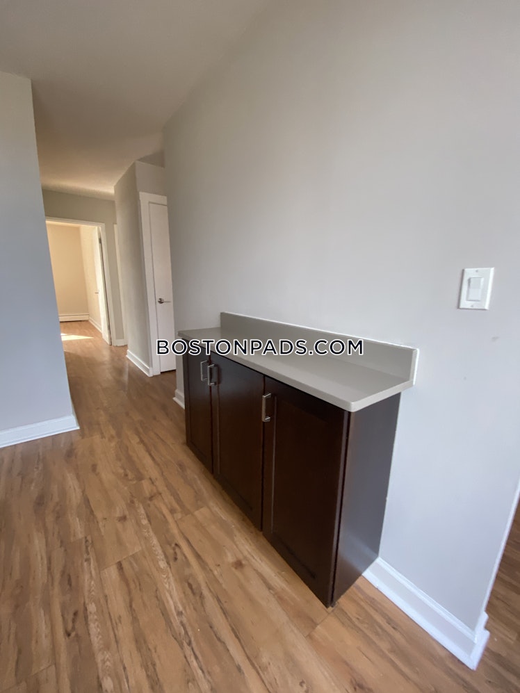 Bronsdon St., Boston