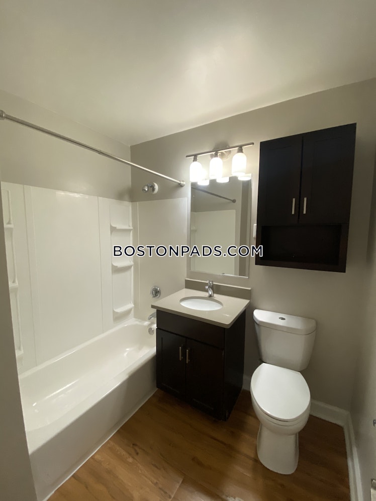 Bronsdon St., Boston