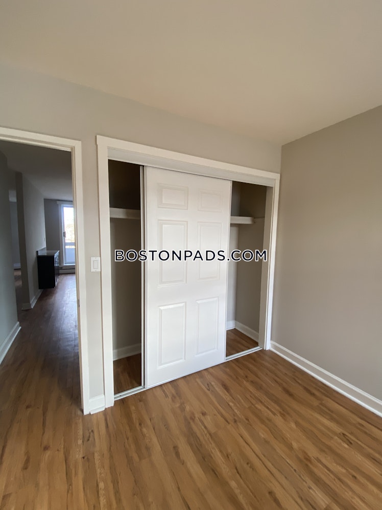 Bronsdon St., Boston