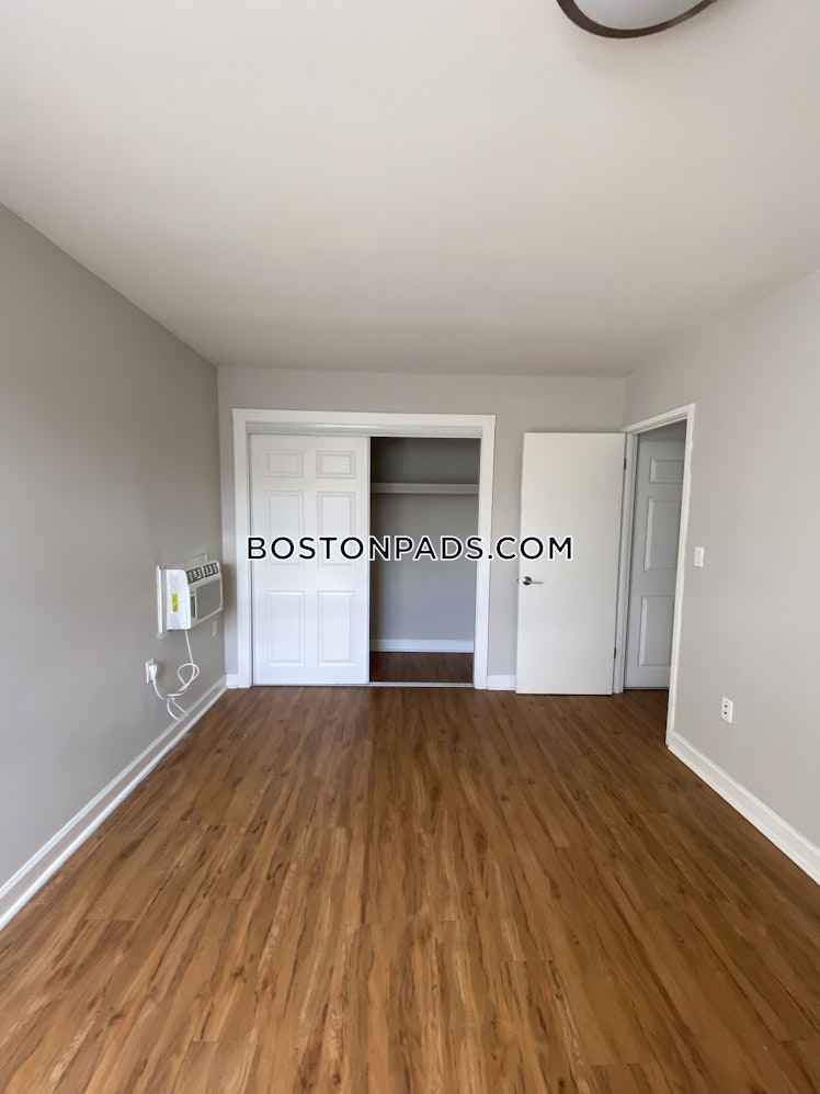 Bronsdon St., Boston