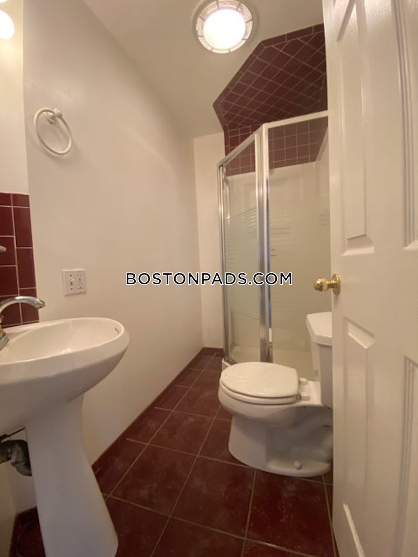 BOSTON - BRIGHTON - OAK SQUARE - 4 Beds, 2.5 Baths - Image 28