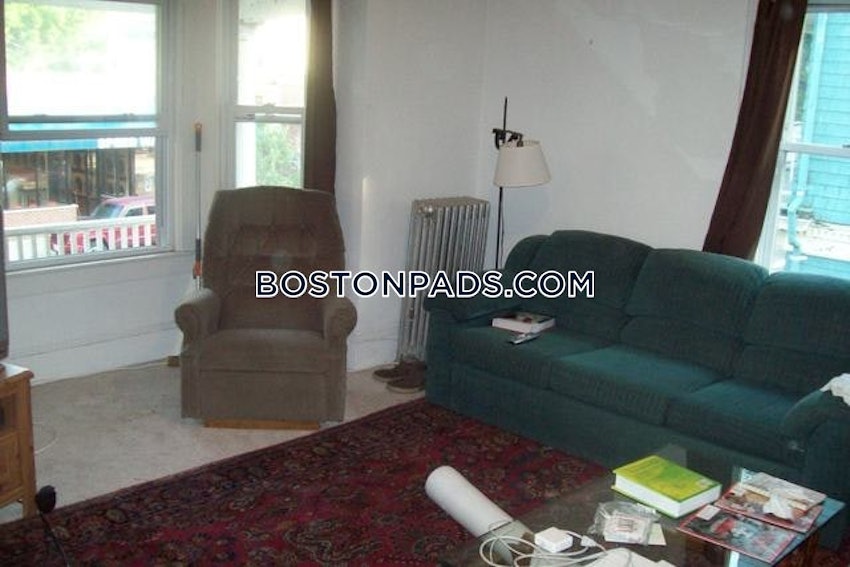 CAMBRIDGE - CENTRAL SQUARE/CAMBRIDGEPORT - 4 Beds, 1 Bath - Image 1