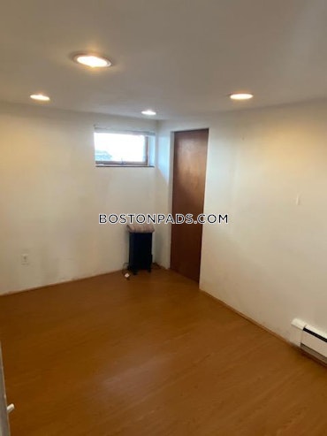 Boston - 4 Beds, 2 Baths