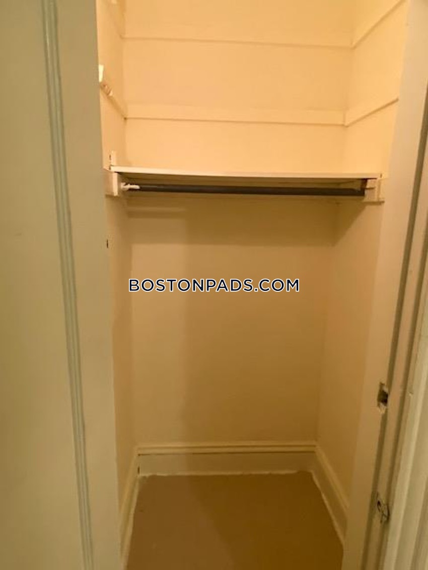 BOSTON - FENWAY/KENMORE - 1 Bed, 1 Bath - Image 11