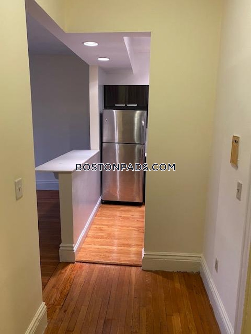 BOSTON - FENWAY/KENMORE - 1 Bed, 1 Bath - Image 14