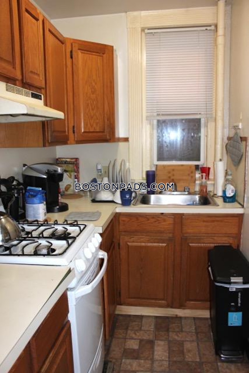 Boston - $4,800+ /month