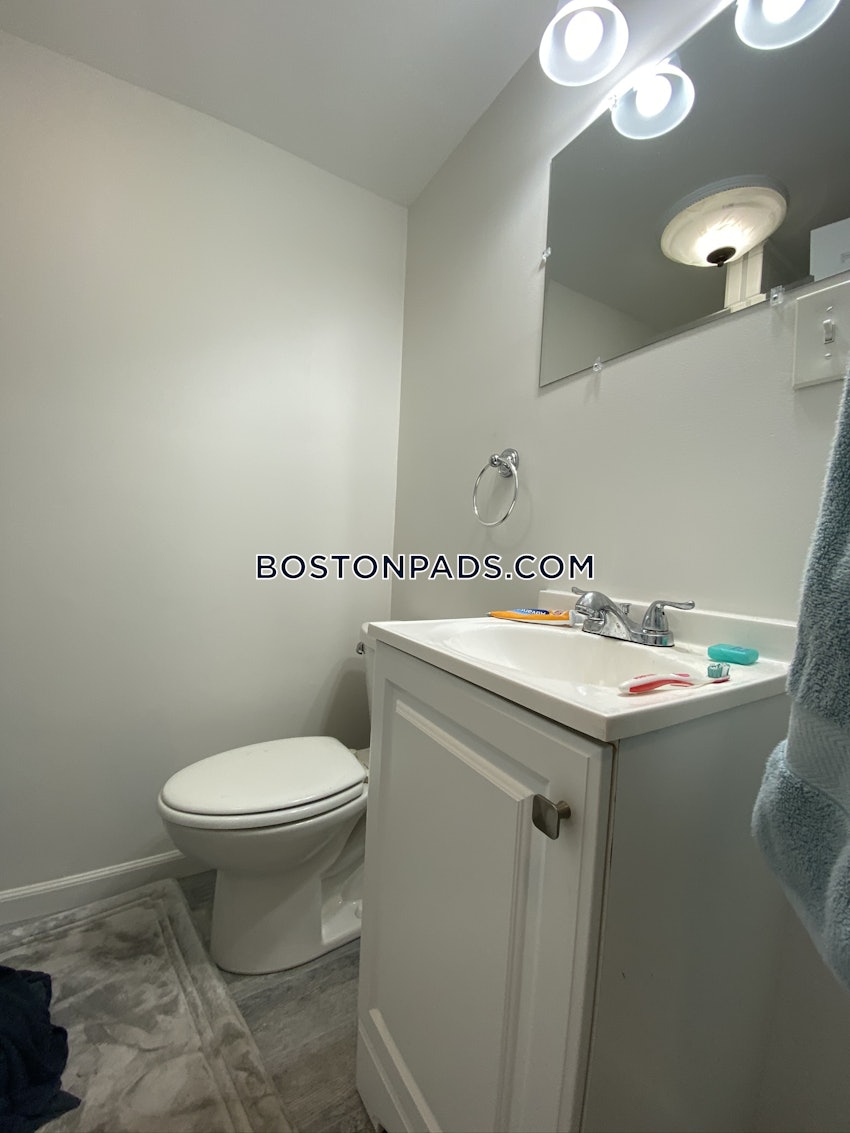 BOSTON - NORTH END - 1 Bed, 1 Bath - Image 24