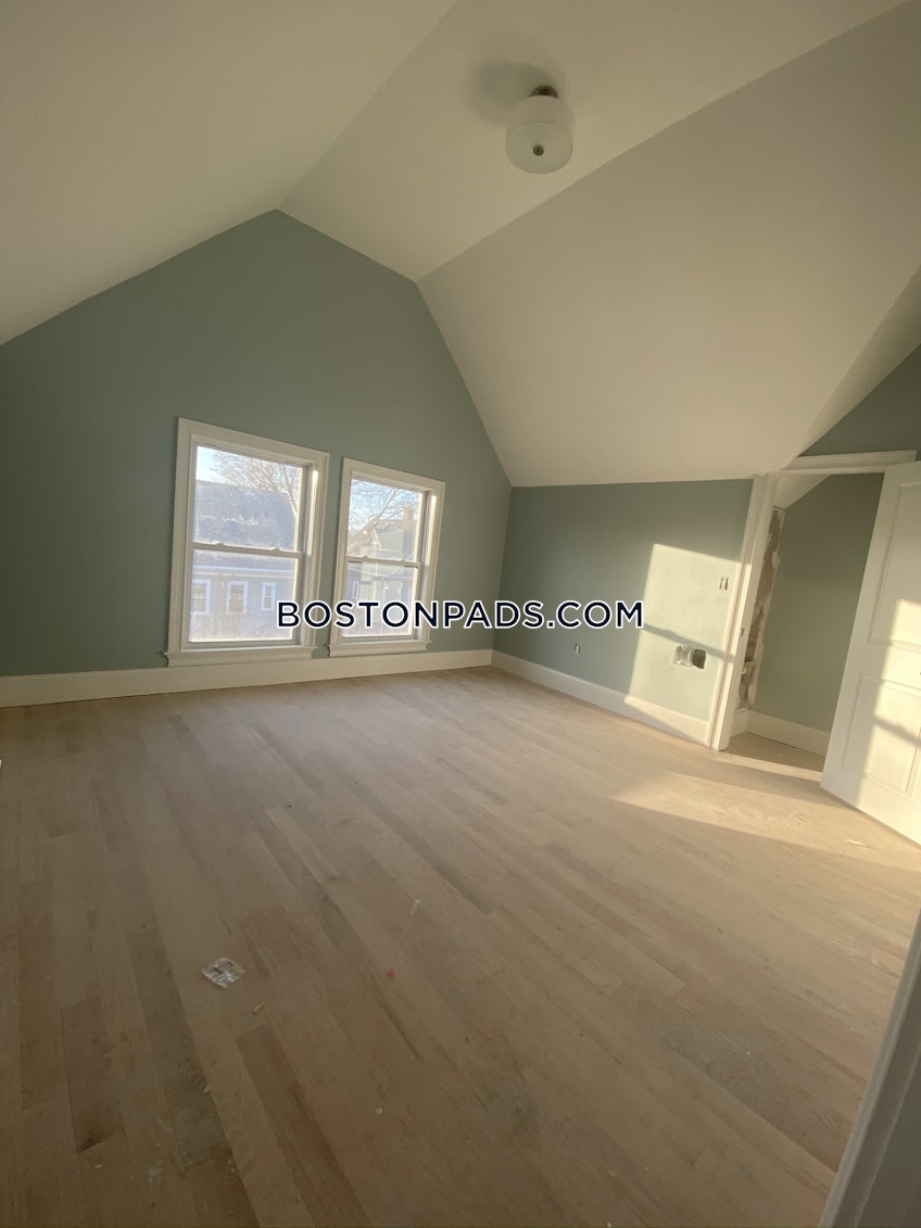 Boston - $2,700+ /month