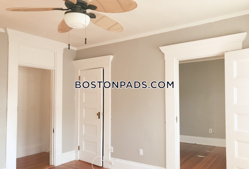 CAMBRIDGE - HARVARD SQUARE - 1 Bed, 1 Bath - Image 4