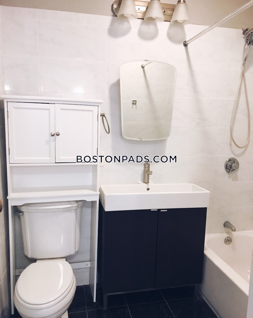 CAMBRIDGE - HARVARD SQUARE - 1 Bed, 1 Bath - Image 8