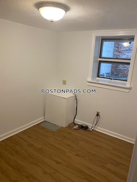 Endicott St. Boston photo 24