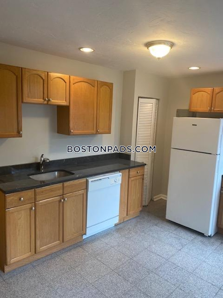 BOSTON - NORTH END - 3 Beds, 1 Bath - Image 1