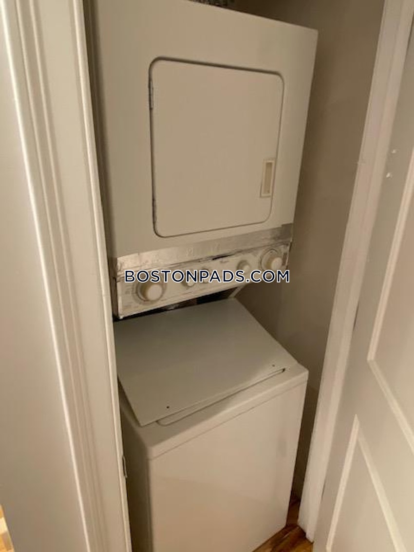 BOSTON - NORTH END - 1 Bed, 1 Bath - Image 11