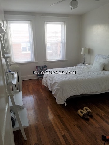 Boston - 2 Beds, 1 Baths