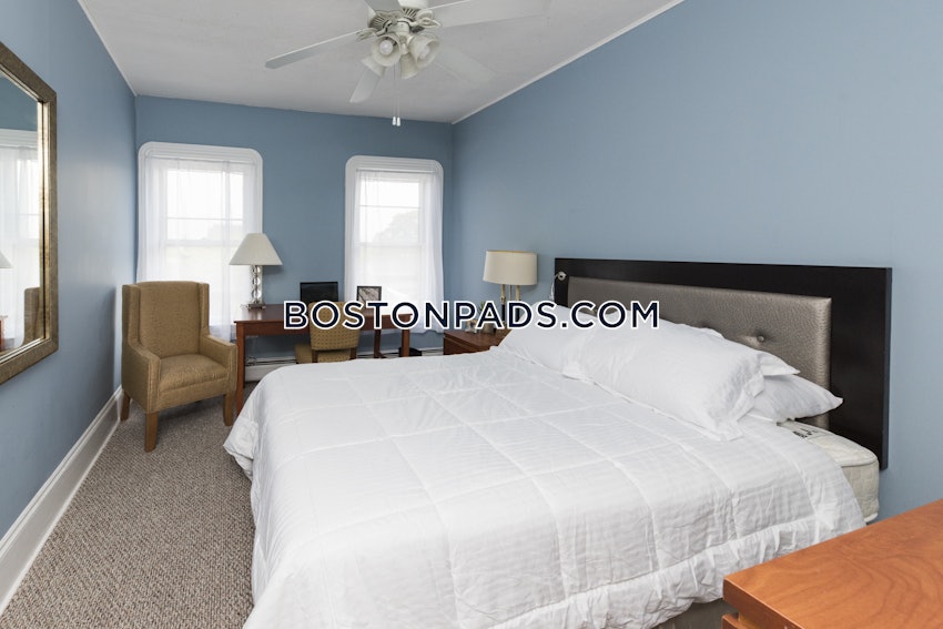 SOMERVILLE - PORTER SQUARE - 4 Beds, 1 Bath - Image 11