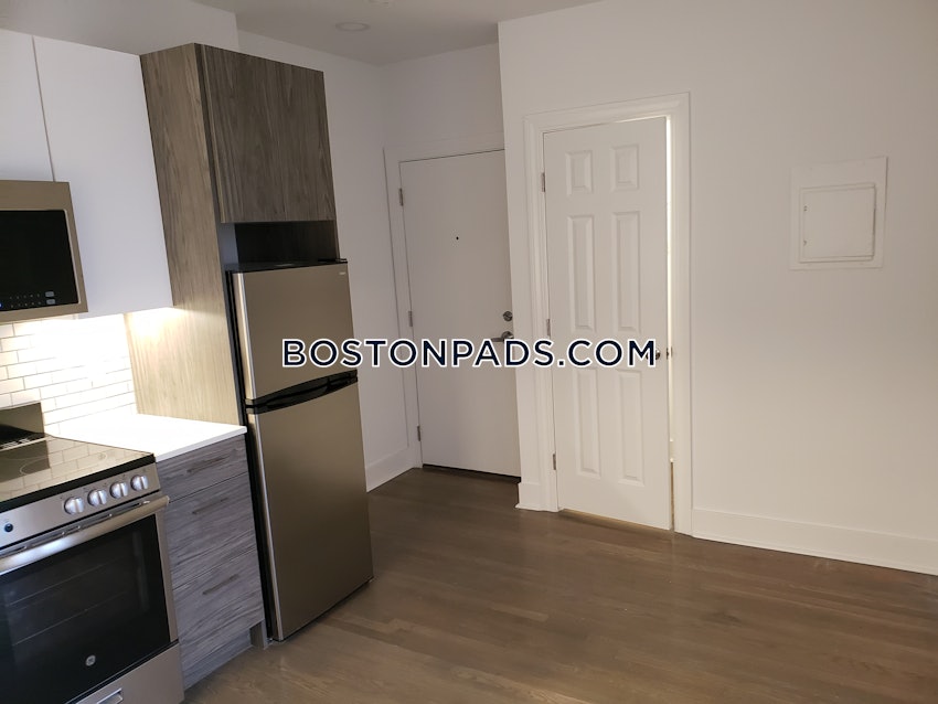 BOSTON - FENWAY/KENMORE - 1 Bed, 1 Bath - Image 11