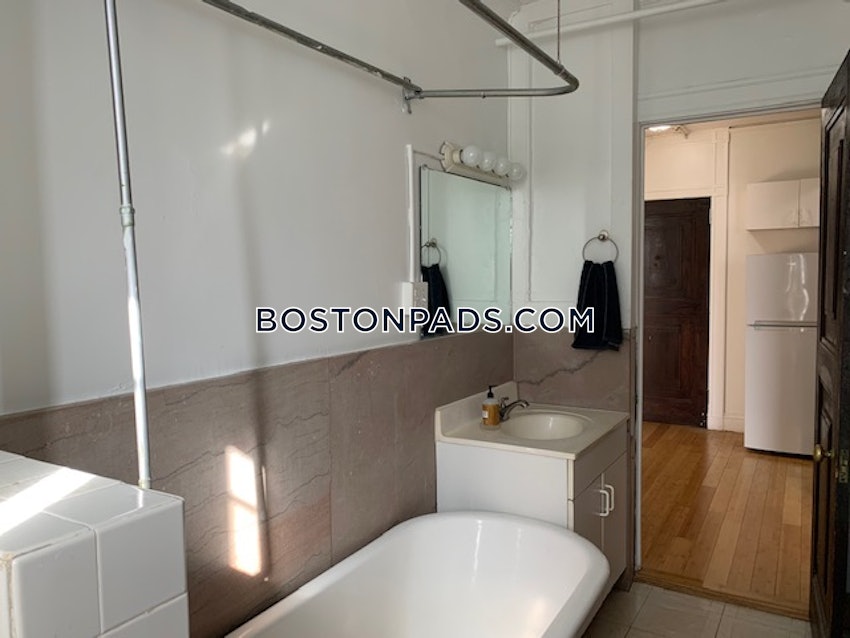 BOSTON - NORTHEASTERN/SYMPHONY - 1 Bed, 1 Bath - Image 29