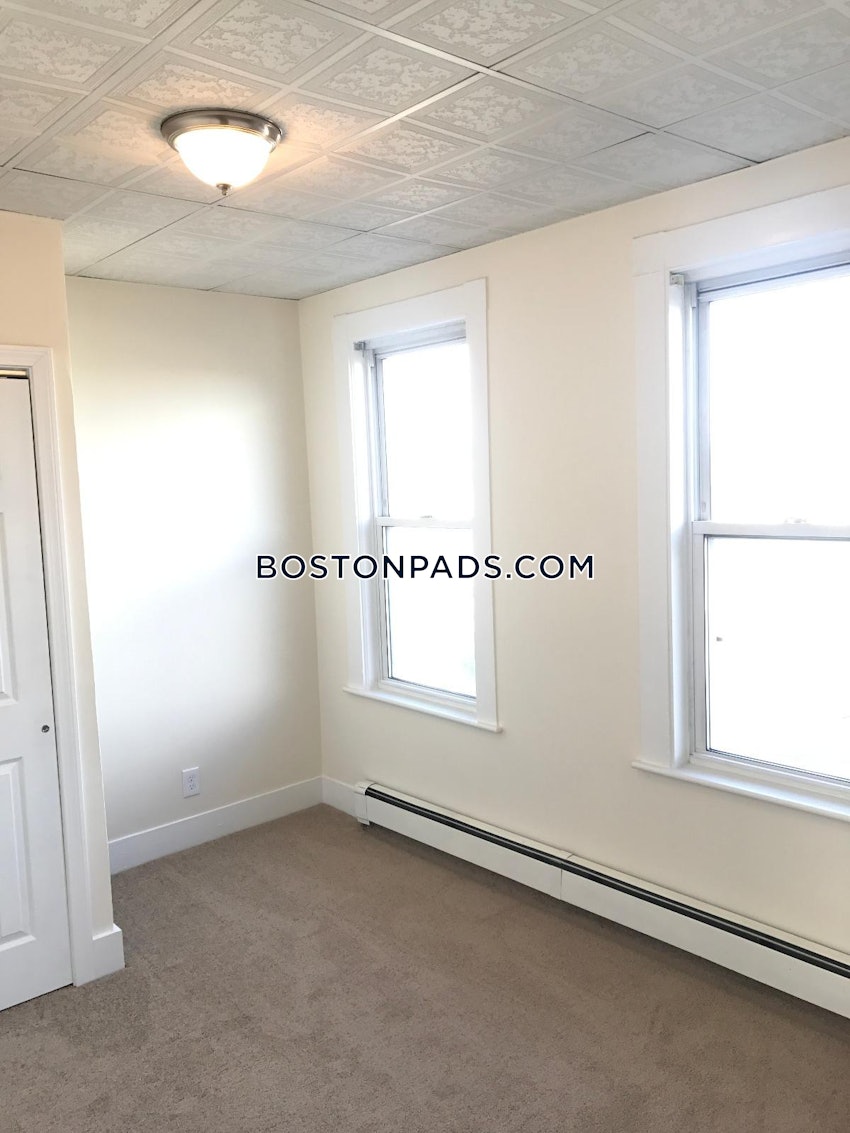 SOMERVILLE - UNION SQUARE - 3 Beds, 1 Bath - Image 2